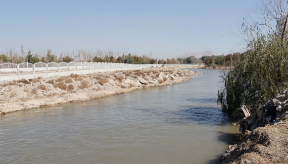 معاون حفاظت و بهره برداری آب منطقه ای اصفهان خبر داد: آزادسازی ۱۰ هکتار از اراضی بستر رودخانه زاینده رود