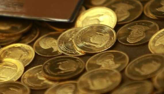 فرمانده انتظامی شهرستان شهرضا: دستگیری زنی که سکه‌های طلای تقلبی را به طلافروش‌ها می‌فروخت