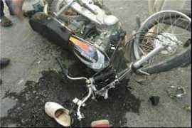 برخورد موتورسیکلت با تير برق در "خمینی شهر"