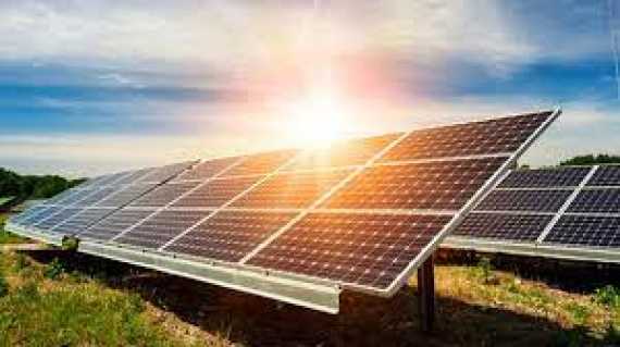 ۲۲۵۰ مگاوات انرژی خورشیدی در اصفهان وارد مدار می‌شود