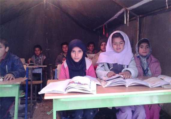 تحصیل رایگان دانش آموزان تحت حمایت کمیته امداد اصفهان در مدارس سمپاد